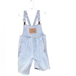 GUESS Kids Vintage Denim Overalls Shorts Light Wash Adjustable Straps 6Y